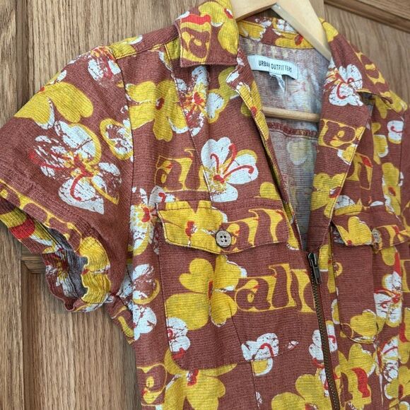 Urban Outfitters Floral Jumpsuit in Brown and Yellow - Picture 4 of 12